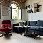 Agora