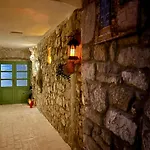Agora Apartment *