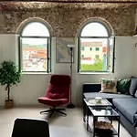 Agora
