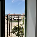 Agora *