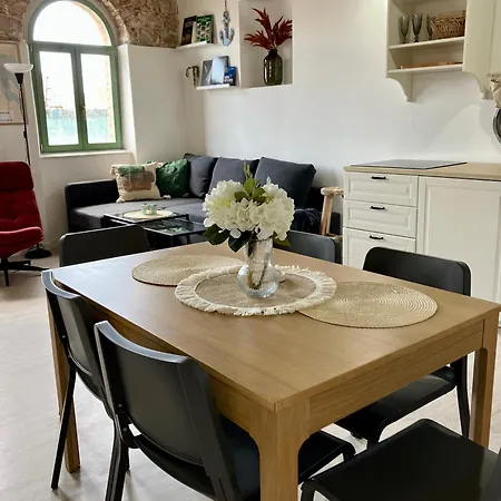 Agora Betina (Sibenik-Knin)