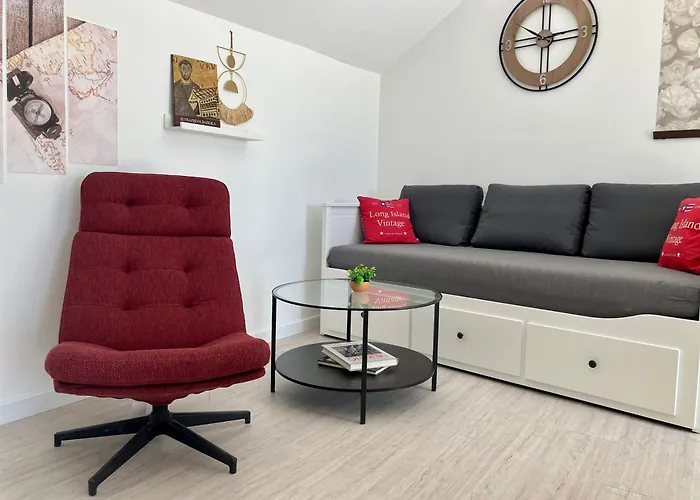 Agora * Betina (Sibenik-Knin)